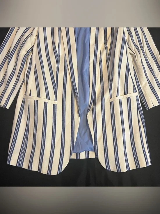 EXPRESS Cream & Navy Stripe Blazer - Picture 2 of 5